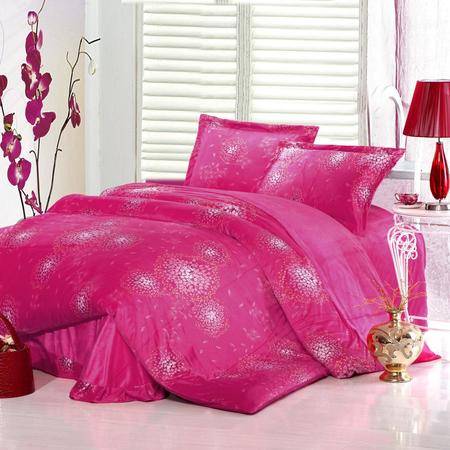 來賚家紡·天鵝絨四件套 夢幻花海，溫暖家居的優雅選擇